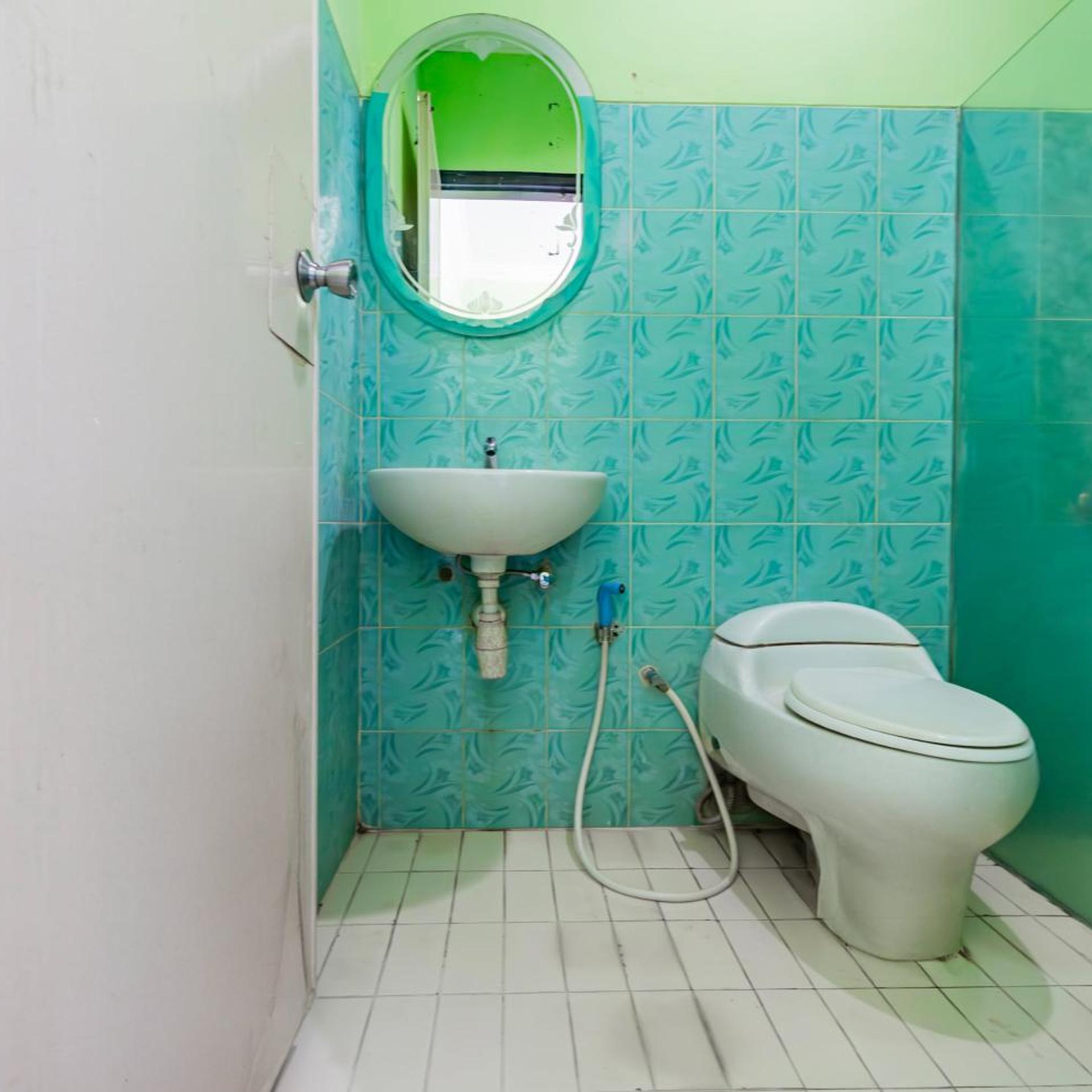 Hotel O Sidoarjo Near Juanda International Airport 41/43