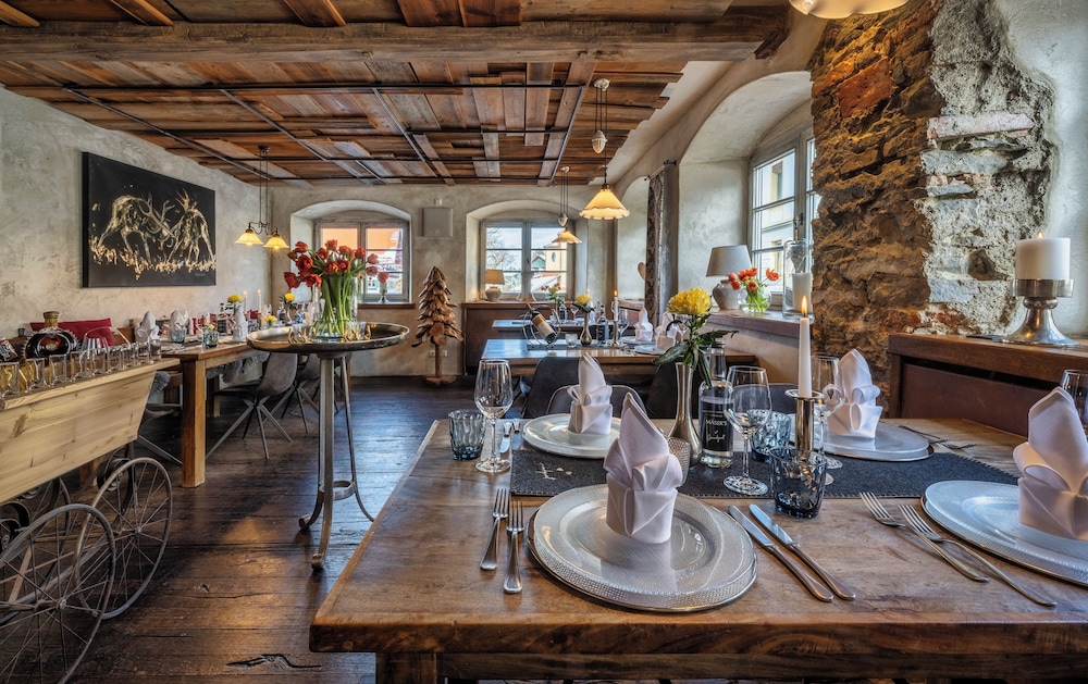 Landhotel Goldenes Kreuz 33/43