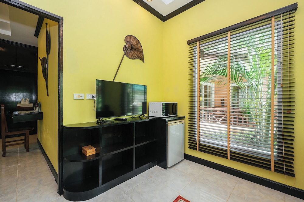 Thai Modern Resort and Spa 15/83