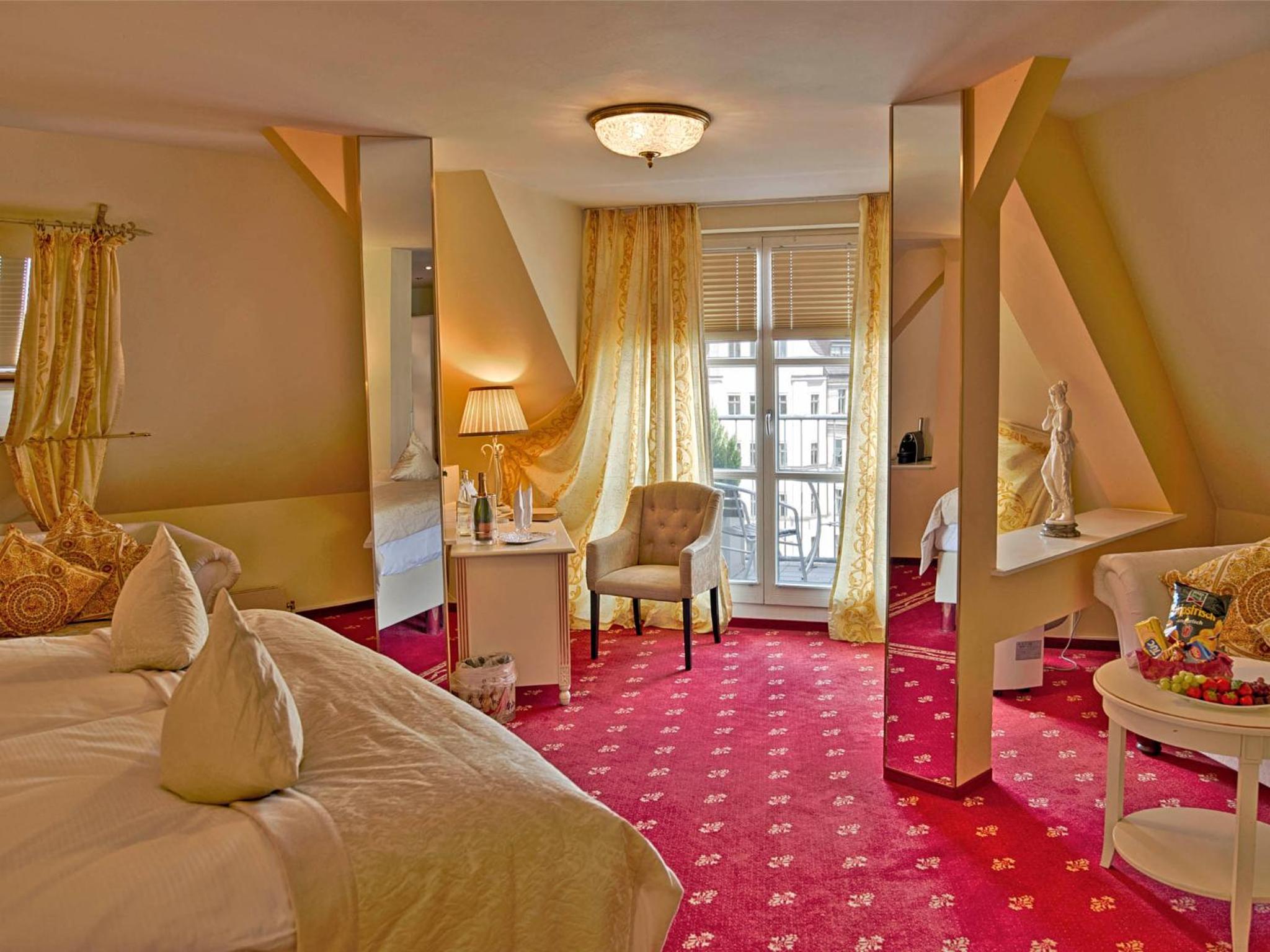 Skyline, Suite