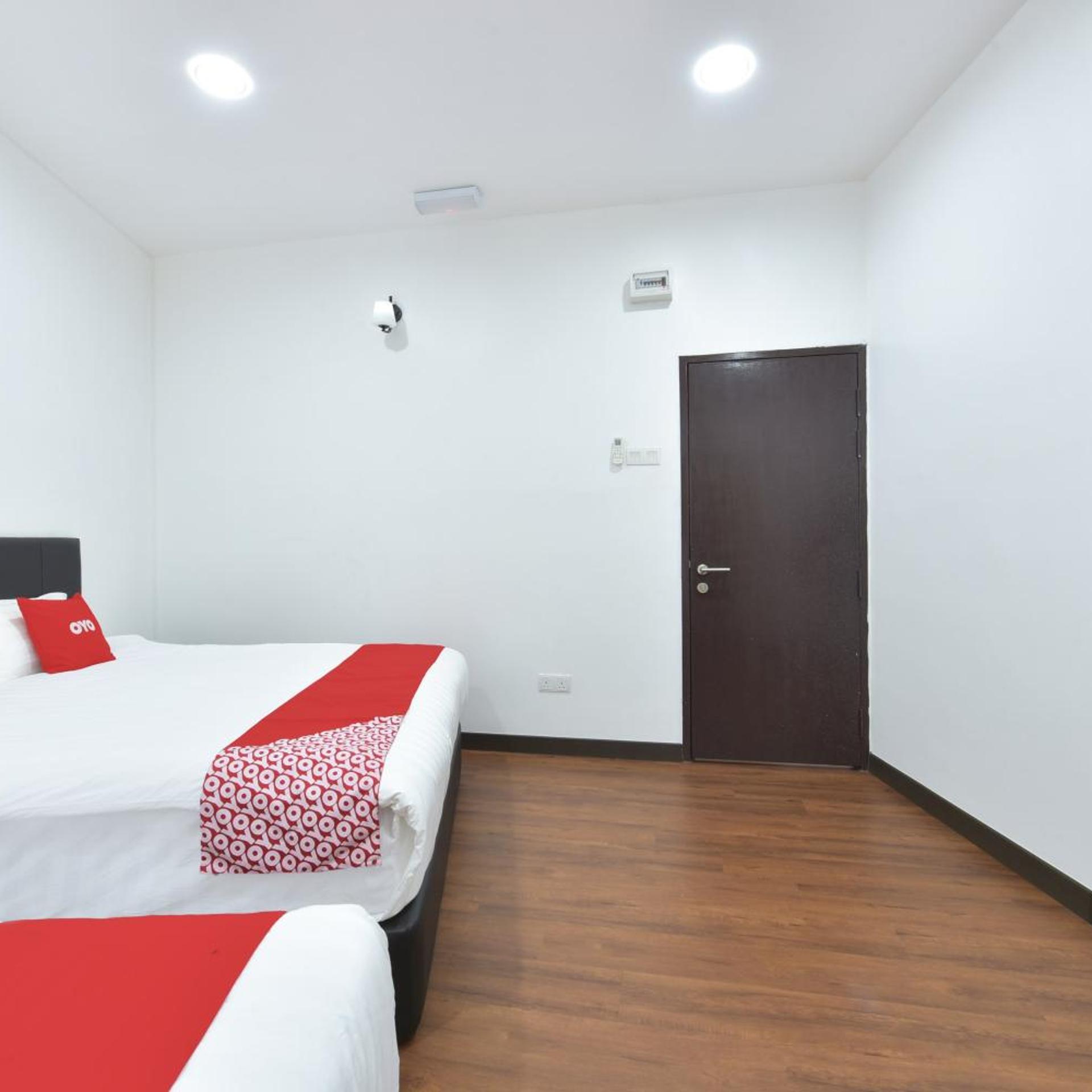 Hotel O Madeena Inn 18/38