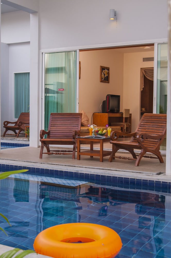 Blu Pine Villa and Pool Access 21/41