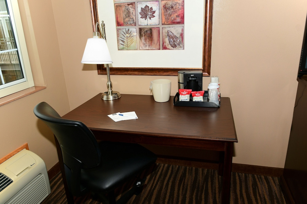 Boulders Inn Amp Suites Denison 28/28