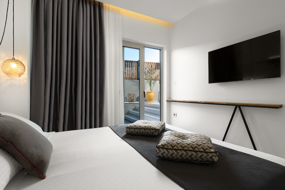 Elakati Luxury Boutique Hotel - Adults Only 19/34