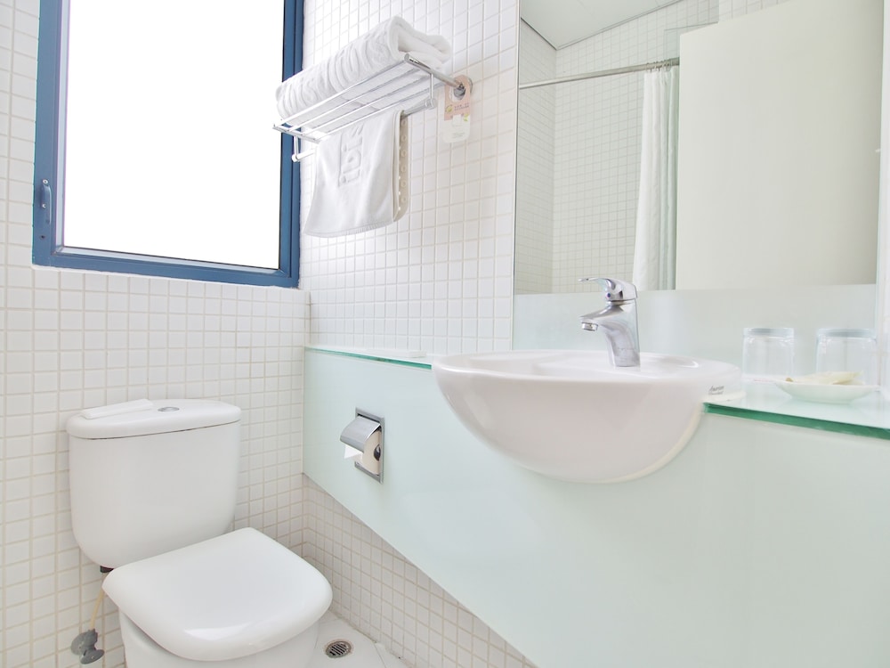 Ibis Hong Kong North Point 67/69