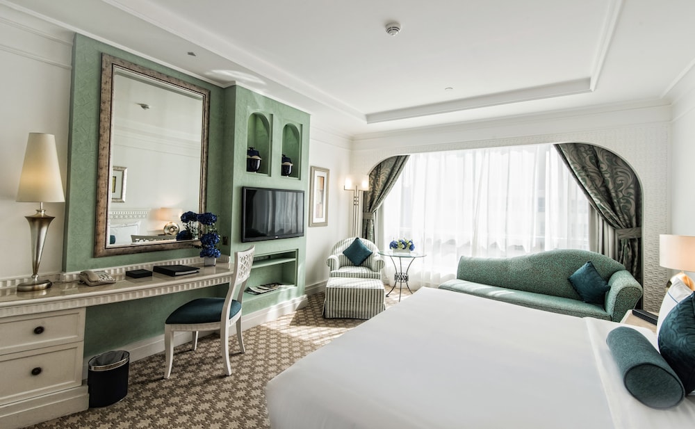 Al Habtoor Grand Resort, Autograph Collection 18/75