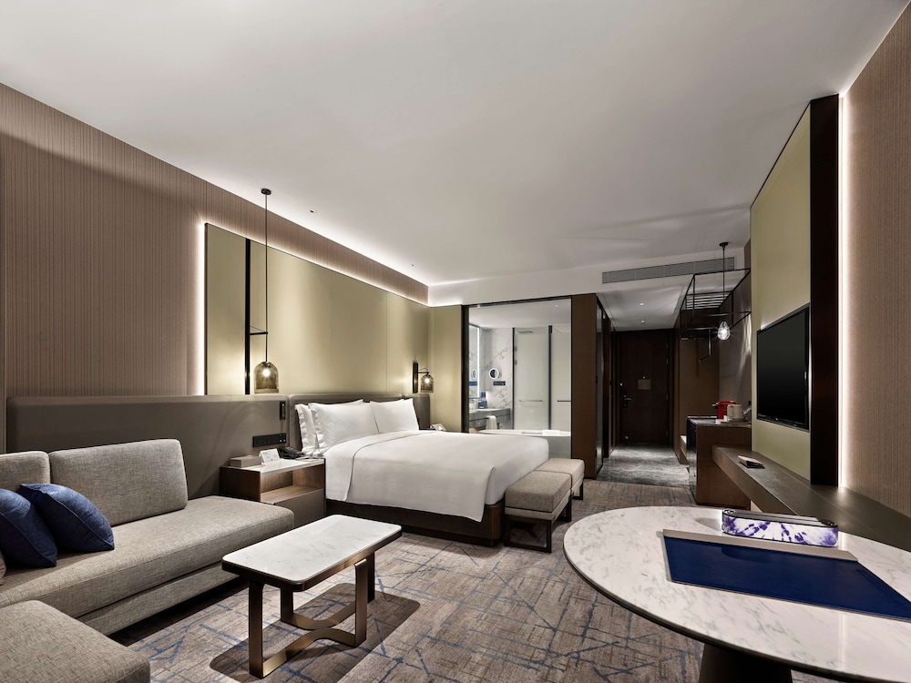 DoubleTree by Hilton Qidong 13/61