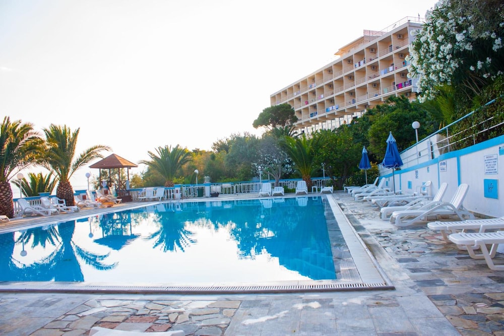 Pappas Loutraki 66/66