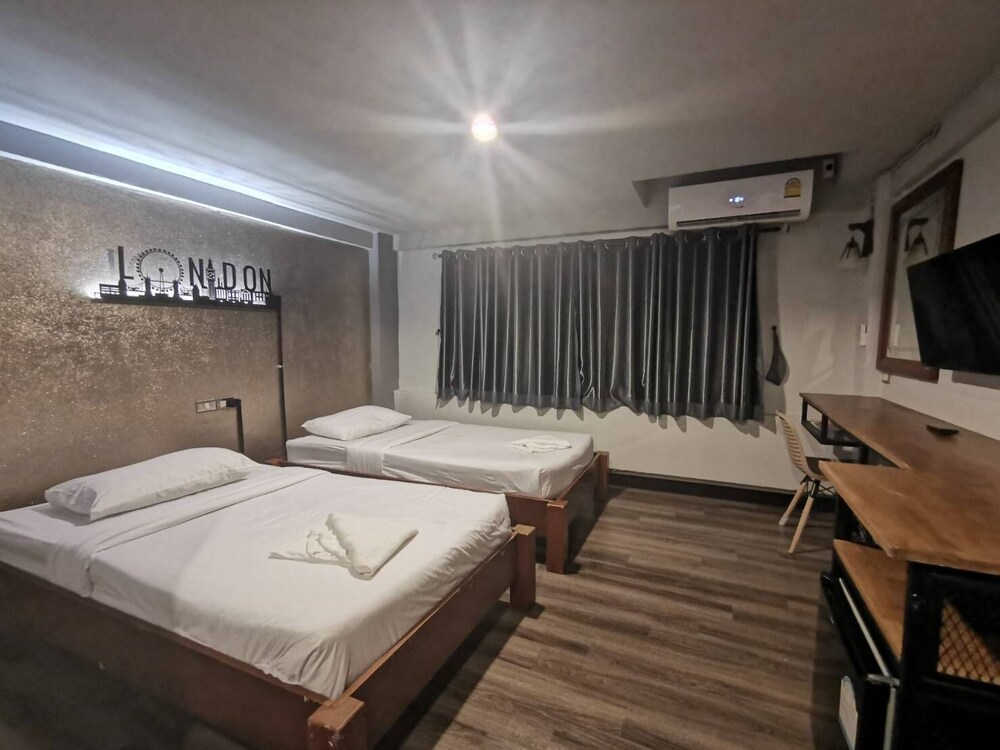 Pimpimarn Beach Hotel 29/66