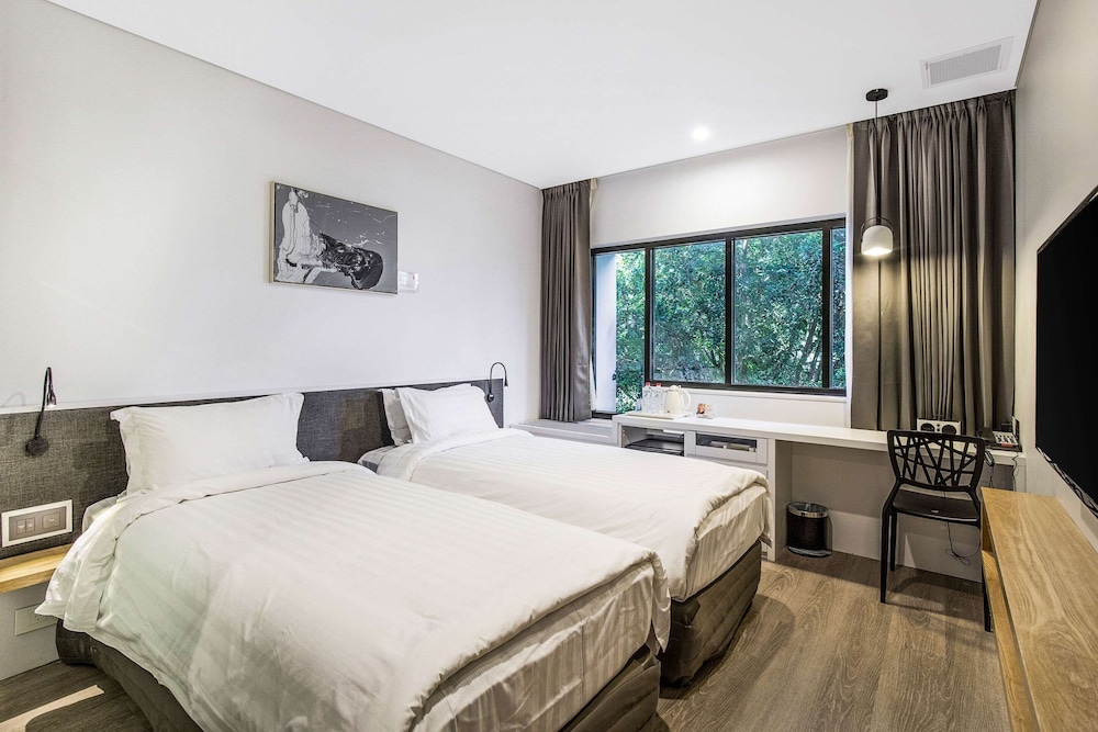 The Kingsford, Ascend Hotel Collection 8/29