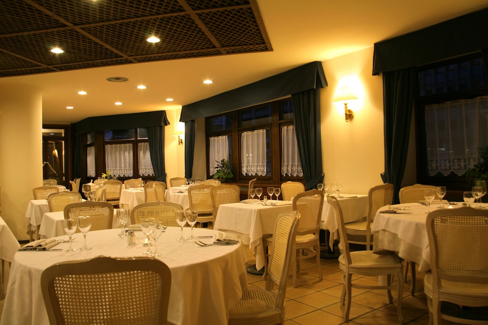 Hotel Alaska Cortina 44/60