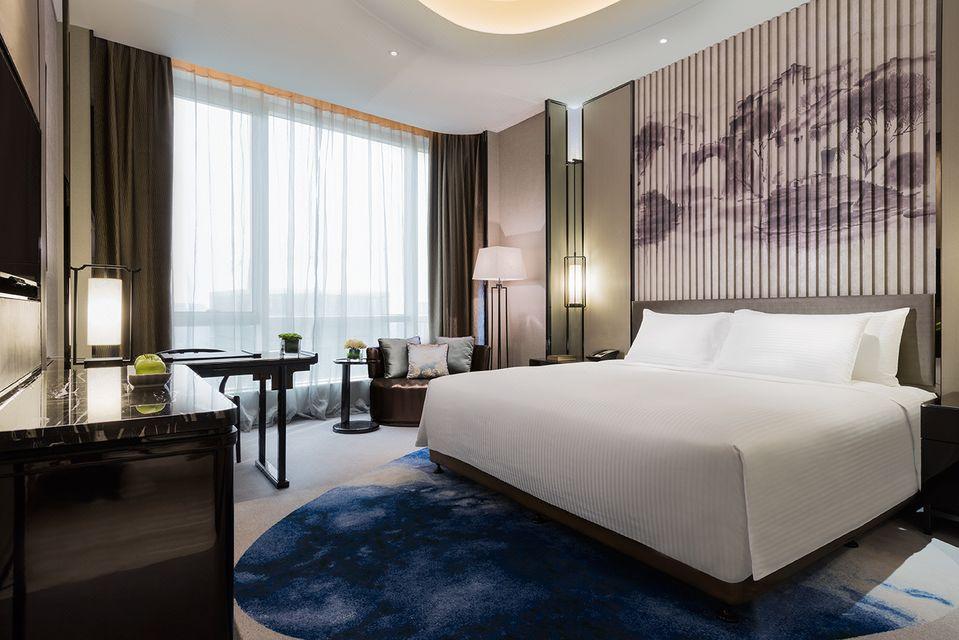 Deluxe, Leisure, Double Bed, Lake View, Bathtub