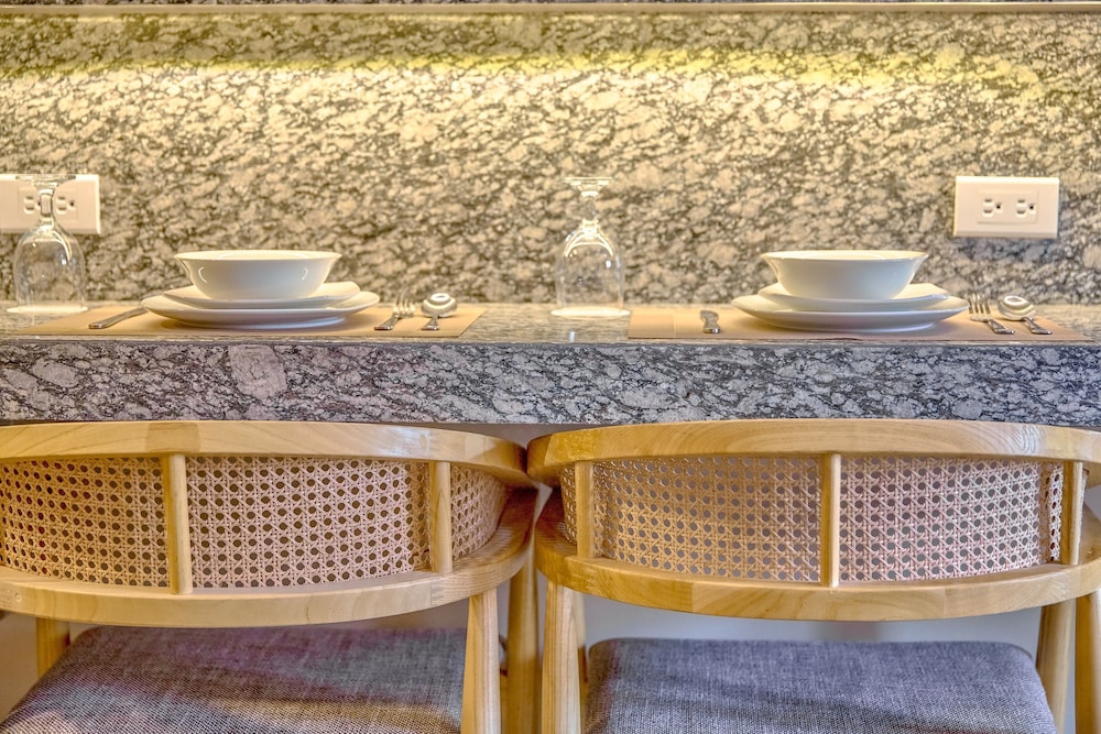 The Connor Serviced Residences Managed by HII 30/38