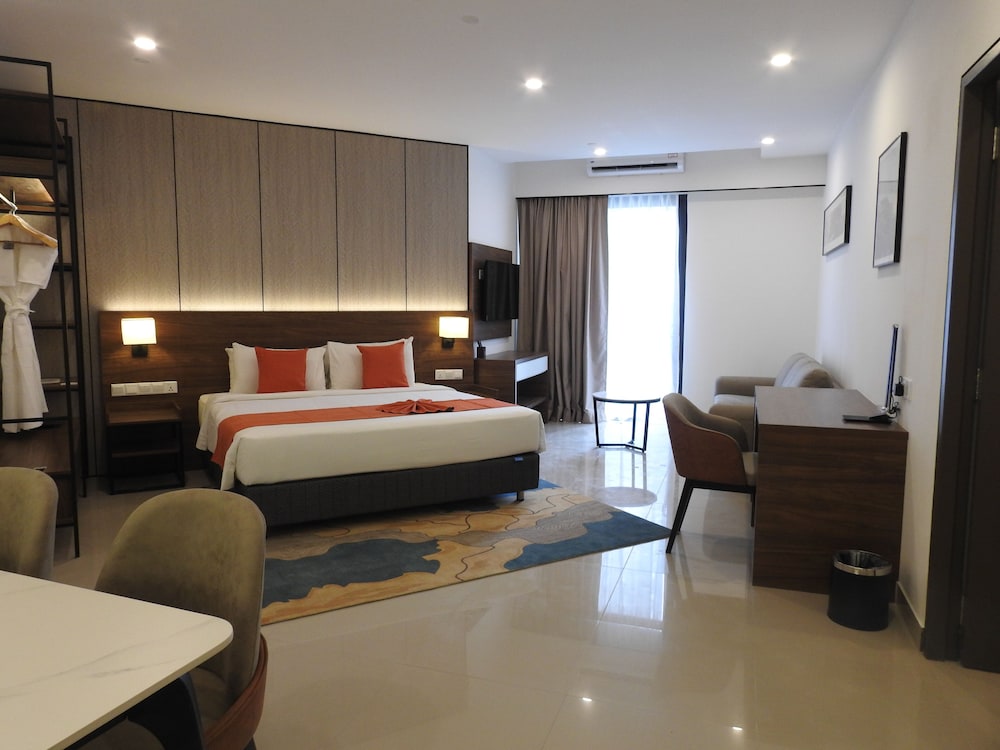 Wyndham Ion Majestic 24/68