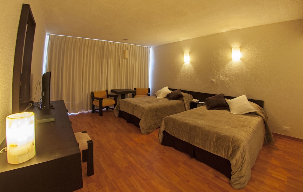 Standard, 2 Double Beds