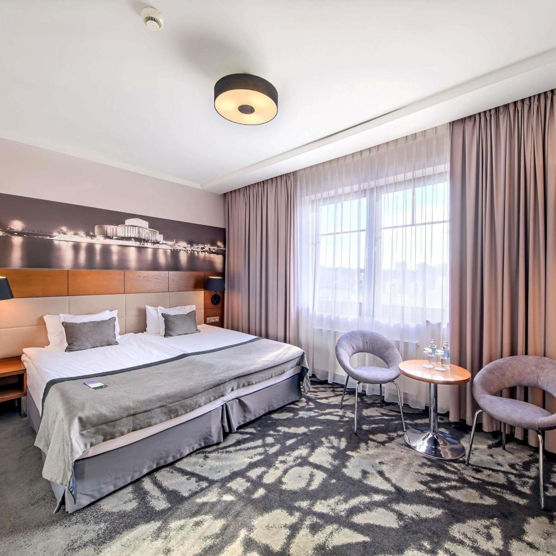 Standard, King Bed