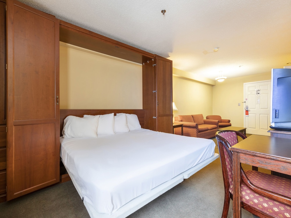 Americas Best Value Inn Springfield - Mansion View 16/47