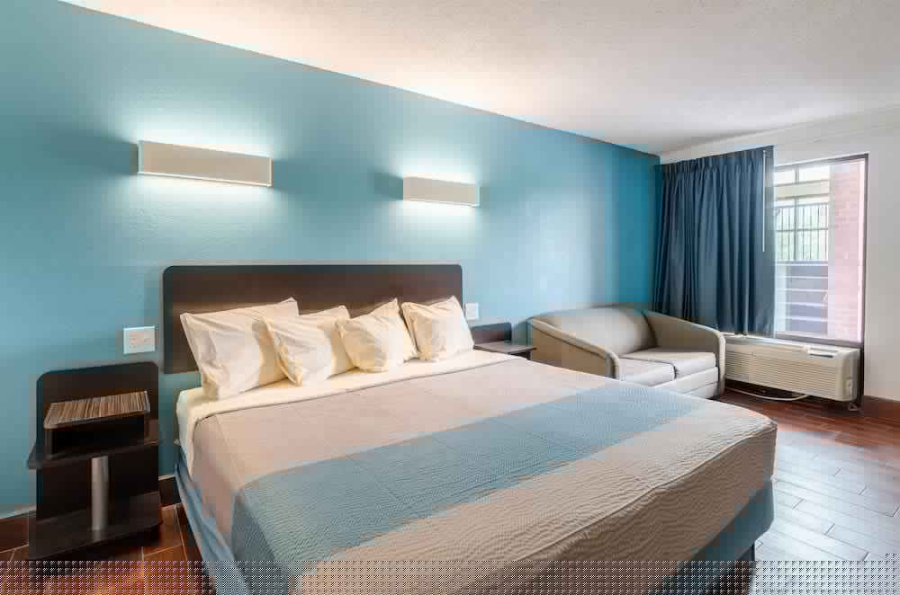 Motel6 Lexington, VA 24/42