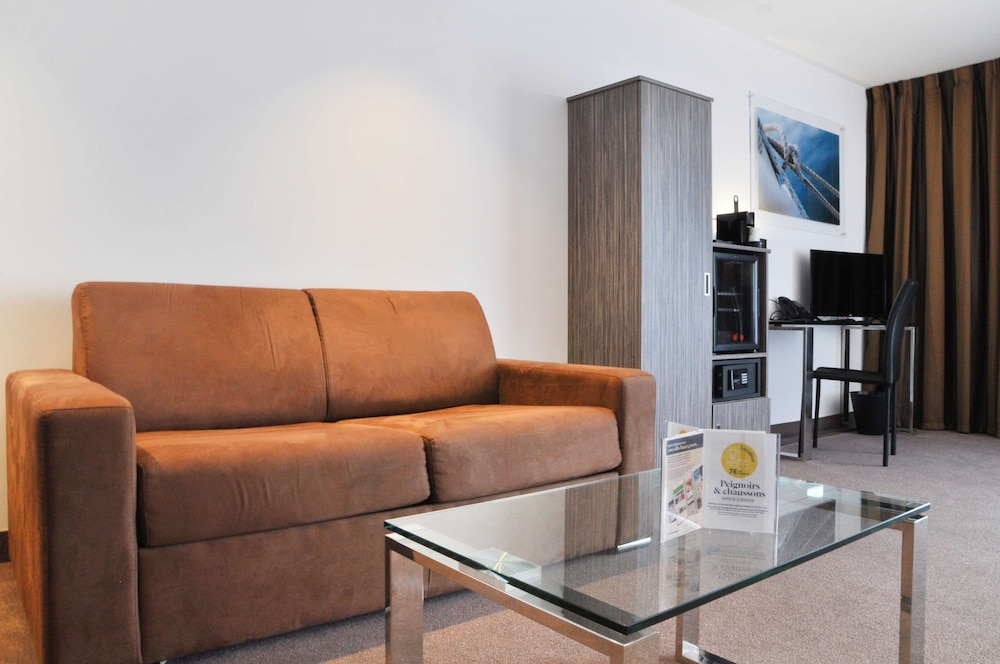 Golden Tulip La Baule 46/79