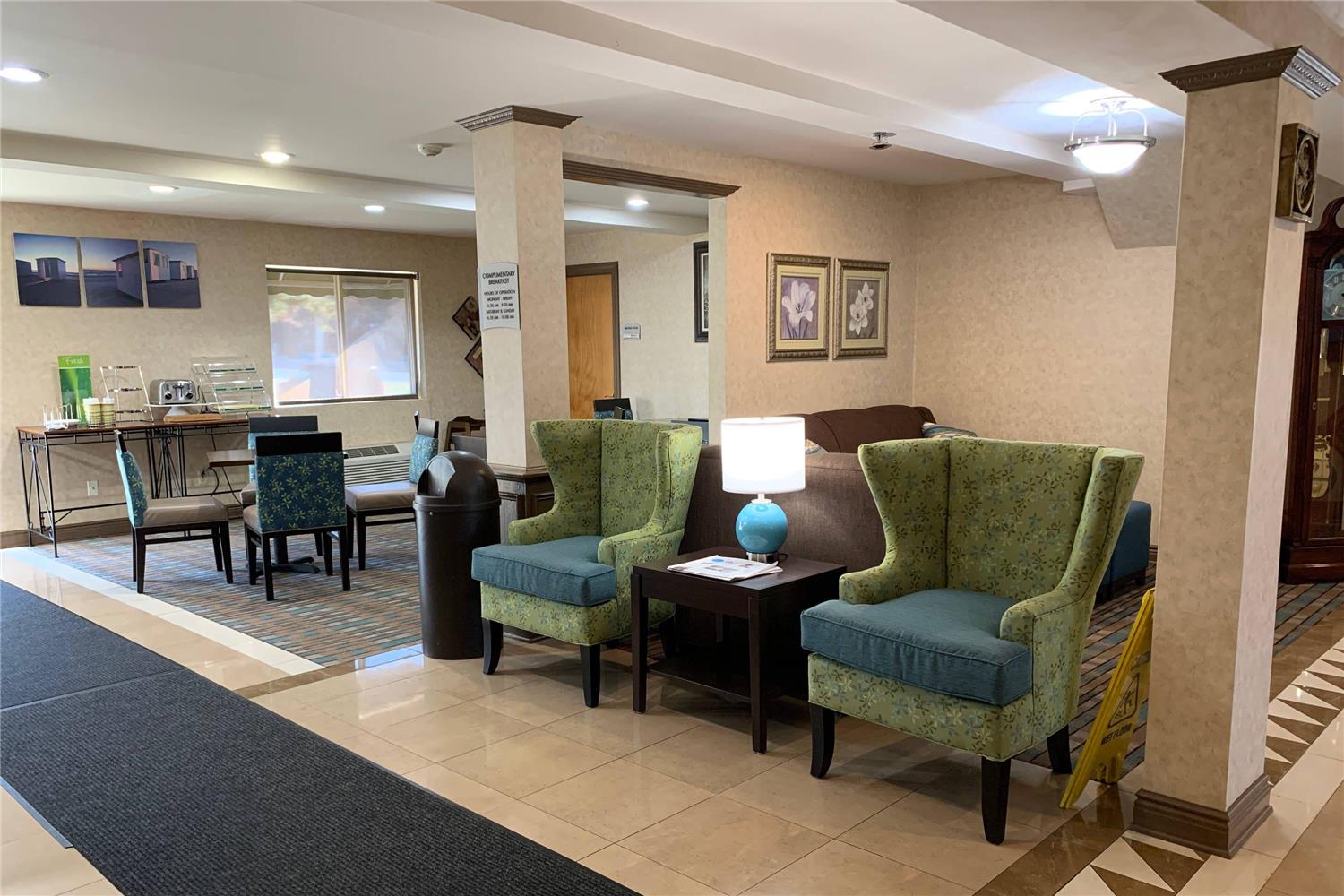 Quality Inn Near Toms River Corporate Park 19/25