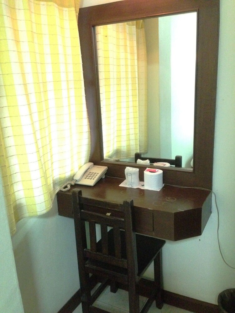 Amarin Inn 32/45