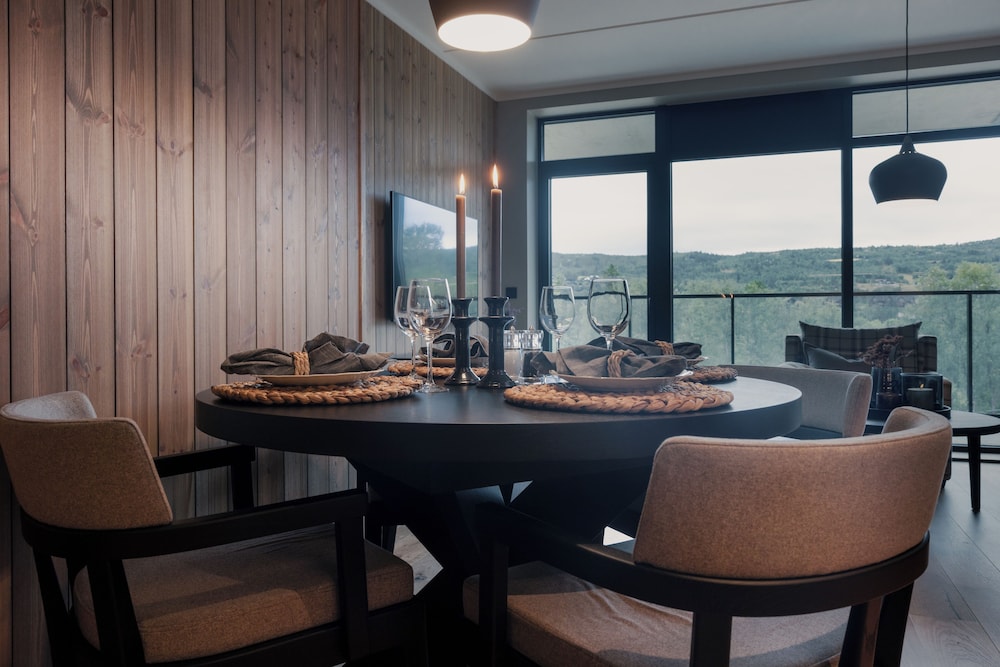 Highland Lodge Hotel 56/73