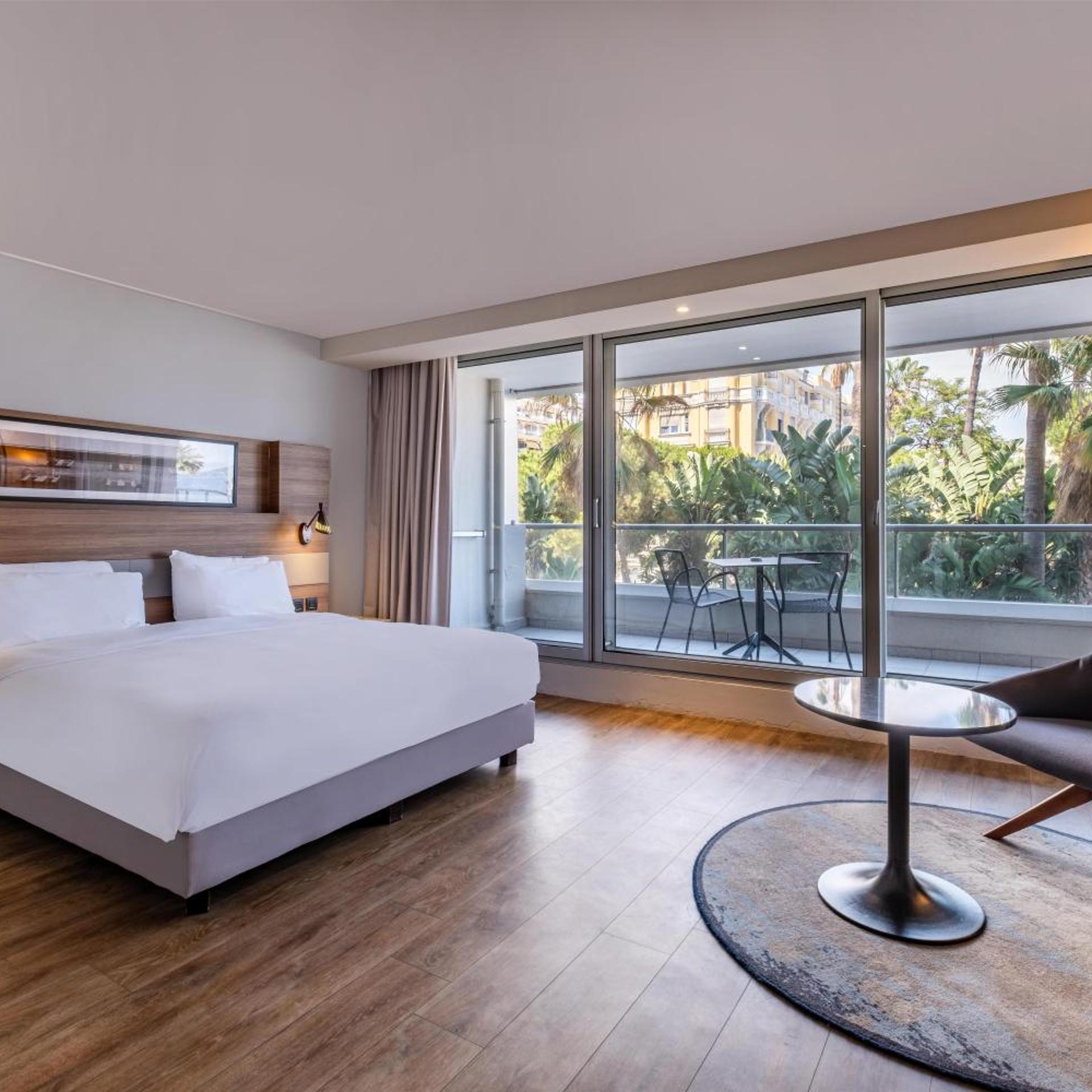 Superior, Bay View, Terrace