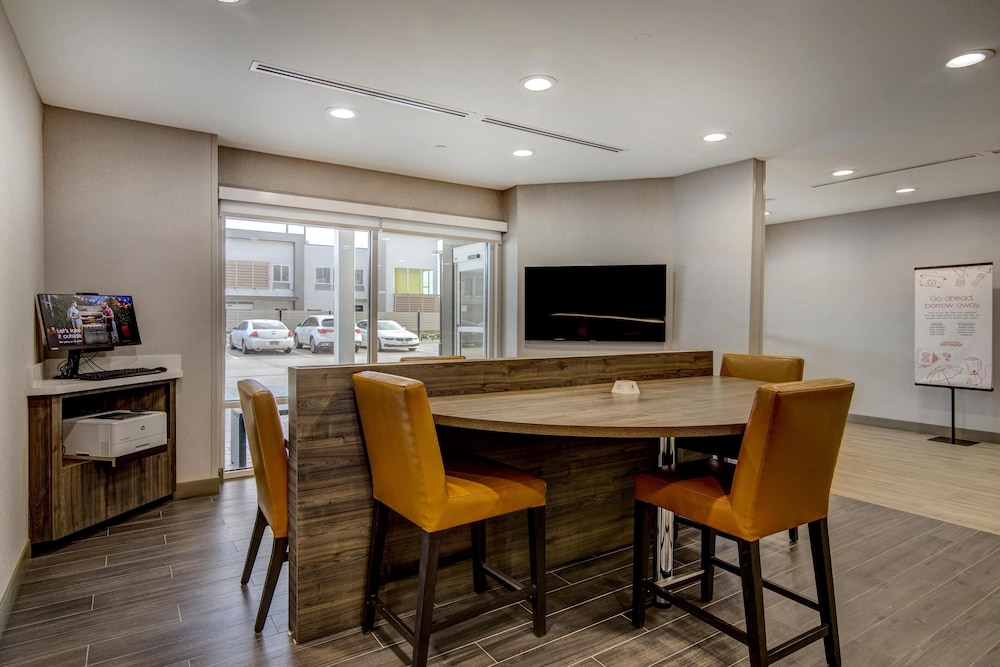 TownePlace Suites by Marriott Houston Hobby Airport 41/42