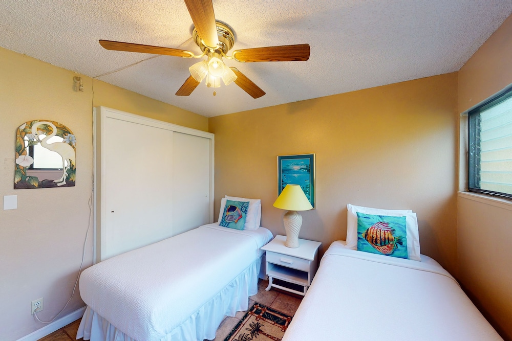 Castle Molokai Shores 8/50