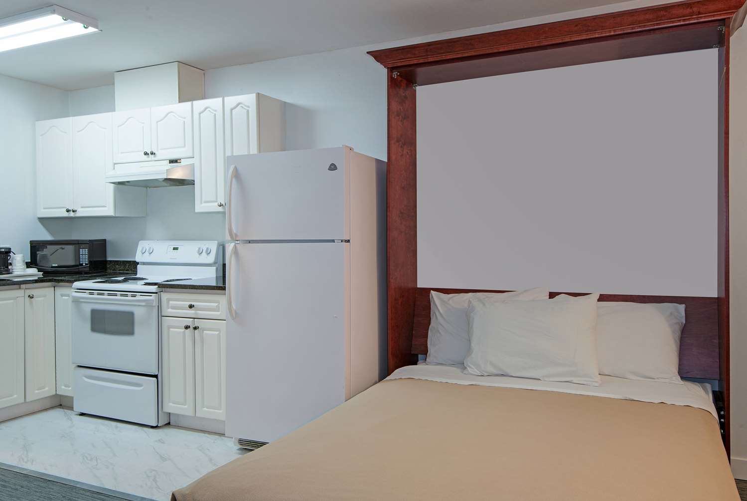 Travelodge By Wyndham Kamloops Mountview 18/69