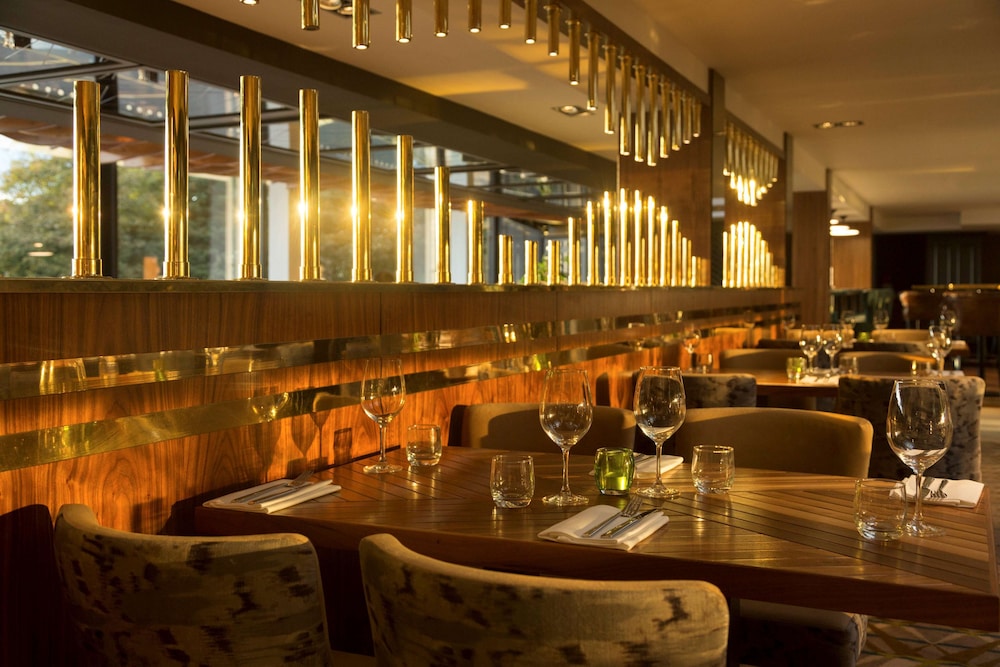 Doubletree By Hilton Edinburgh Queensferry Crossing 51/60