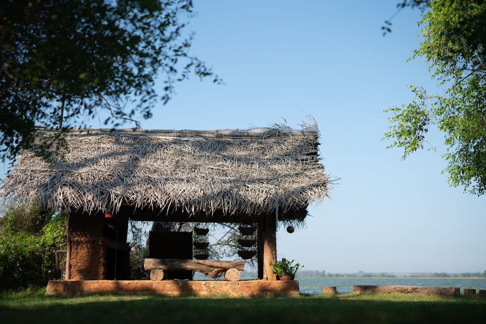 Flameback Eco Lodge 53/61