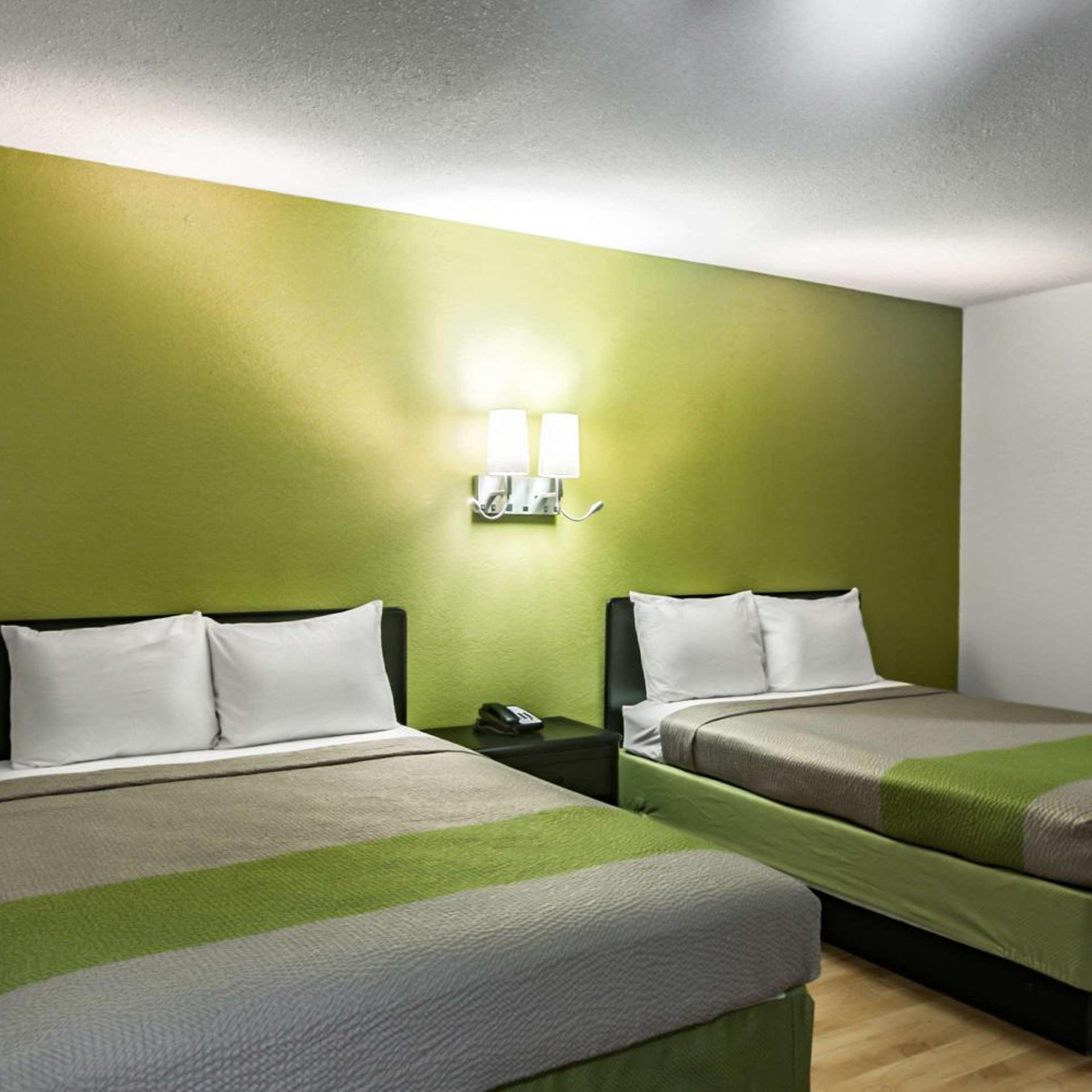 غرفة رباعية لذوي الإعاقة، Motel6 Augusta, KS 3/9