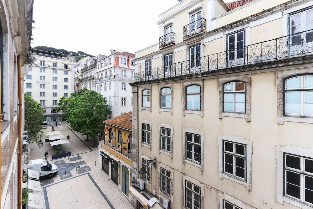 Lisbon Silver Flower 17/20