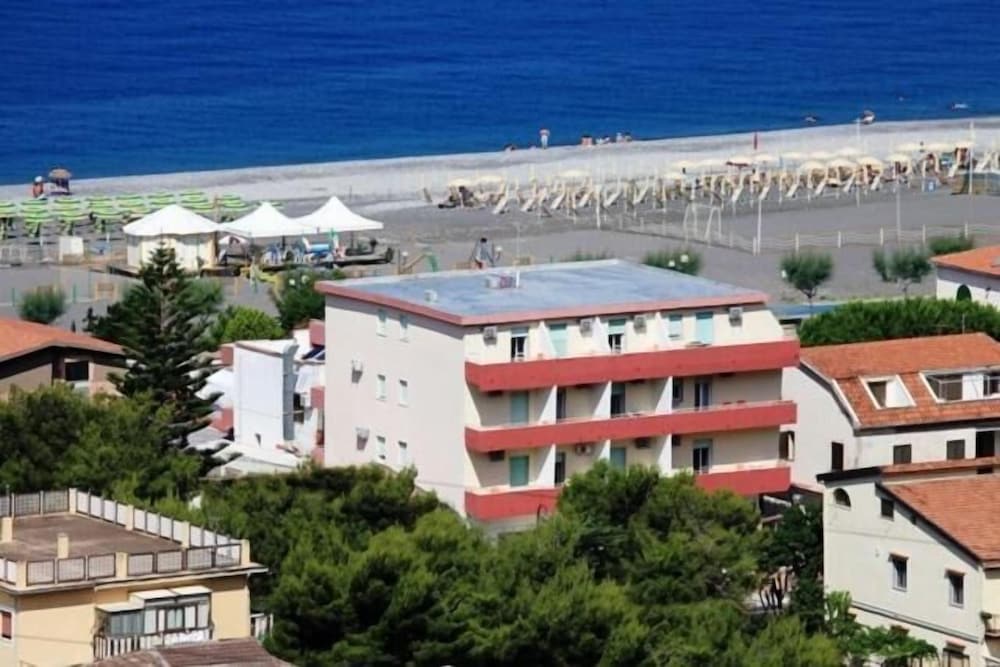 Hotel Calabria 3/50