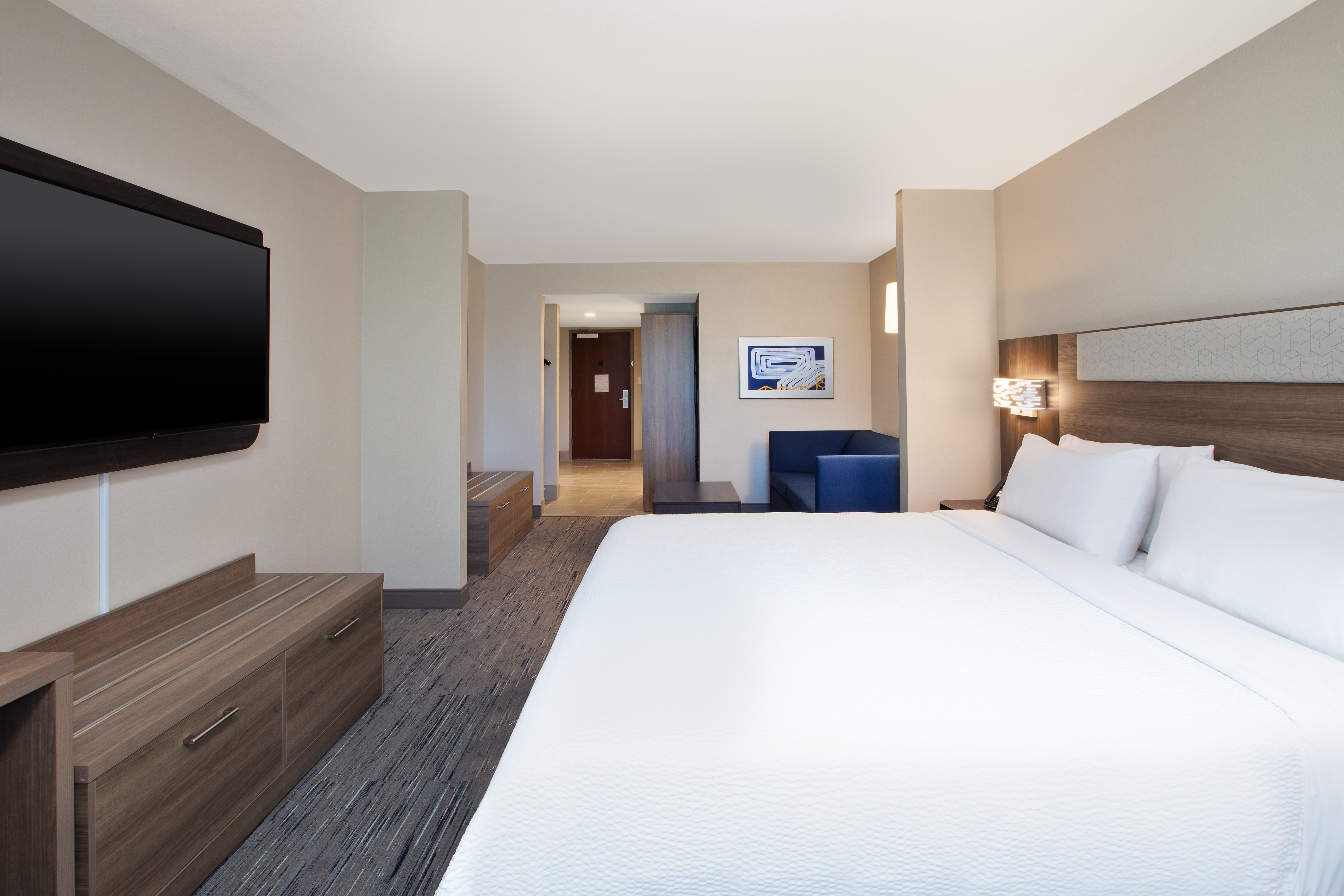 Holiday Inn Express Hotel & Suites I-26 & Us 29 At Westgate Mall 19/75