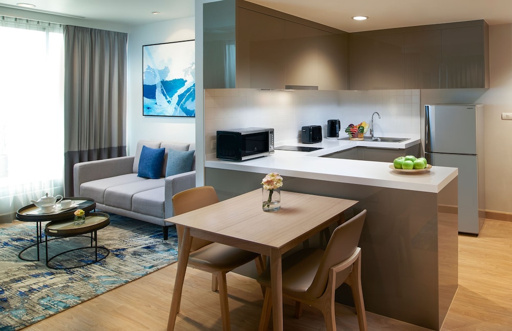 Shama Lakeview Asoke Bangkok 61/73