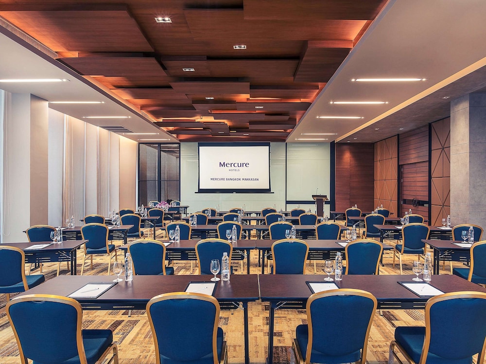 Mercure Bangkok Makkasan 64/79