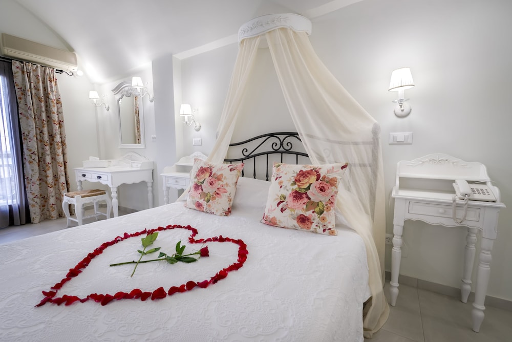 Zephyros Hotel Santorini 11/50