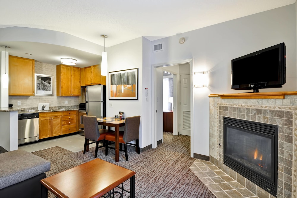 Residence Inn by Marriott St. Louis O Fallon 35/46