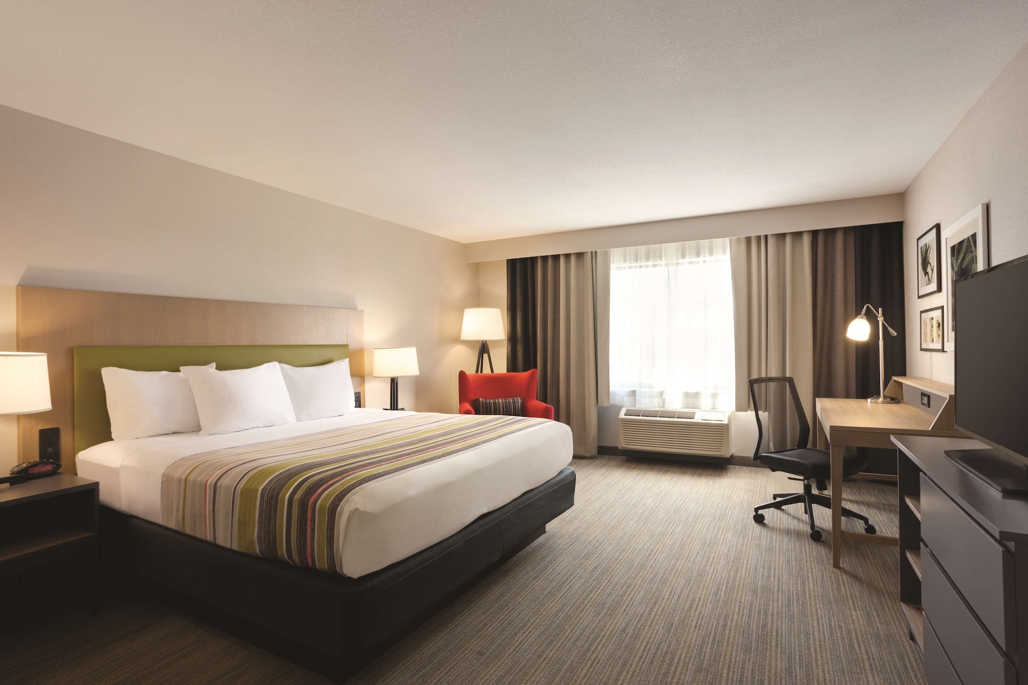 Studio, Suite, King Bed, Accessible, Country Inn & Suites by Radisson Lawrence KS 2/5