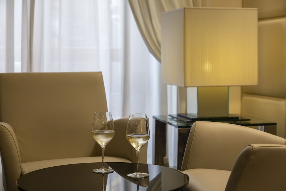 HOTEL ANTICO BORGO 45/52