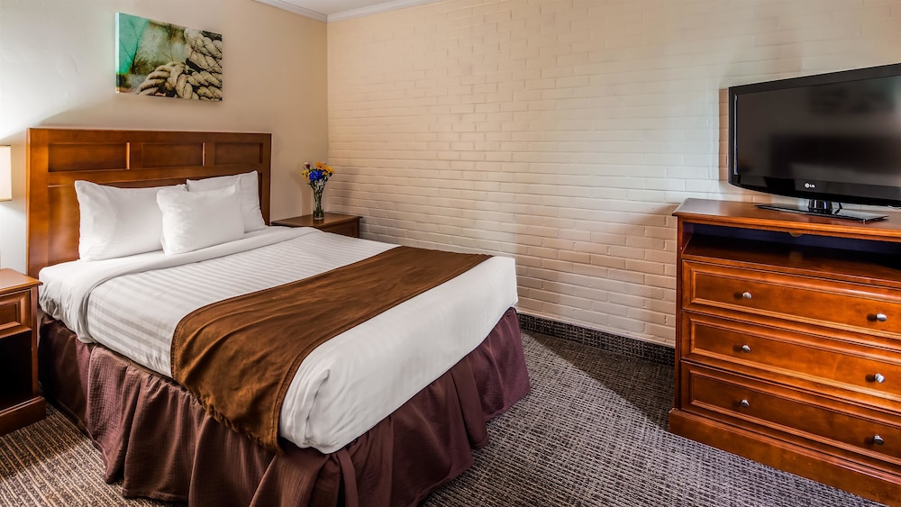 Best Western Adams Inn Quincy-Boston 24/53