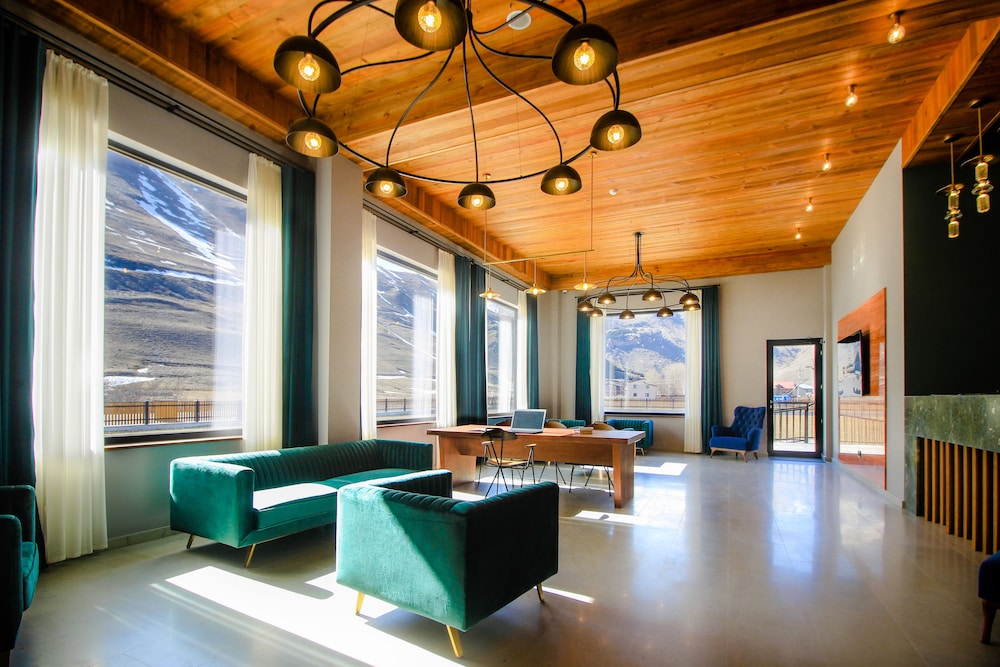 Suatis Resort Kazbegi 39/65