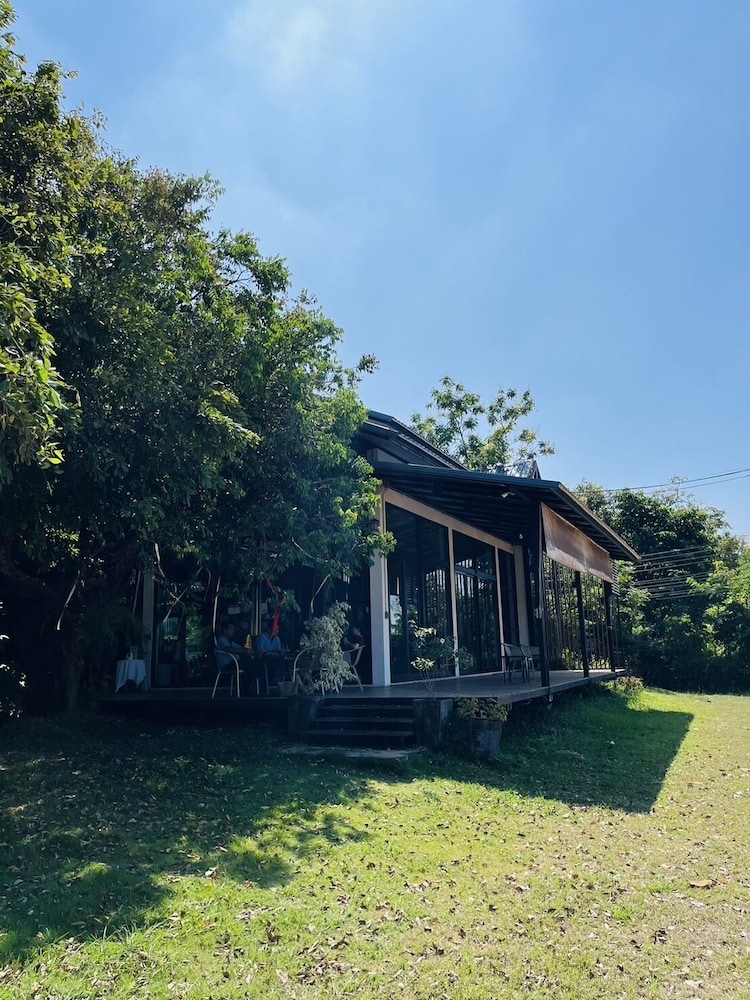 Bualinn Resort Nongkhai 41/50