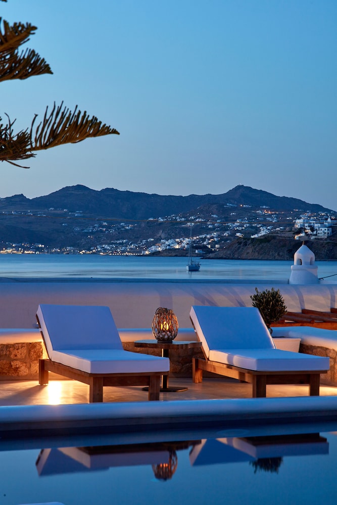 Mykonos Waves Beach House Suites 21/44