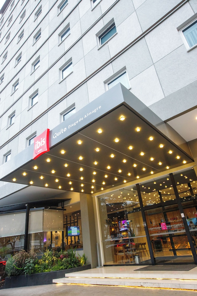 Ibis Quito 4/61