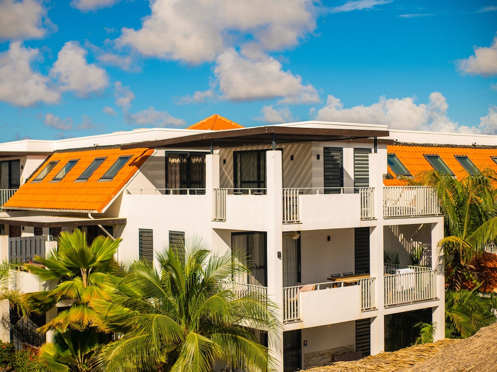 Resort Bonaire 1/50