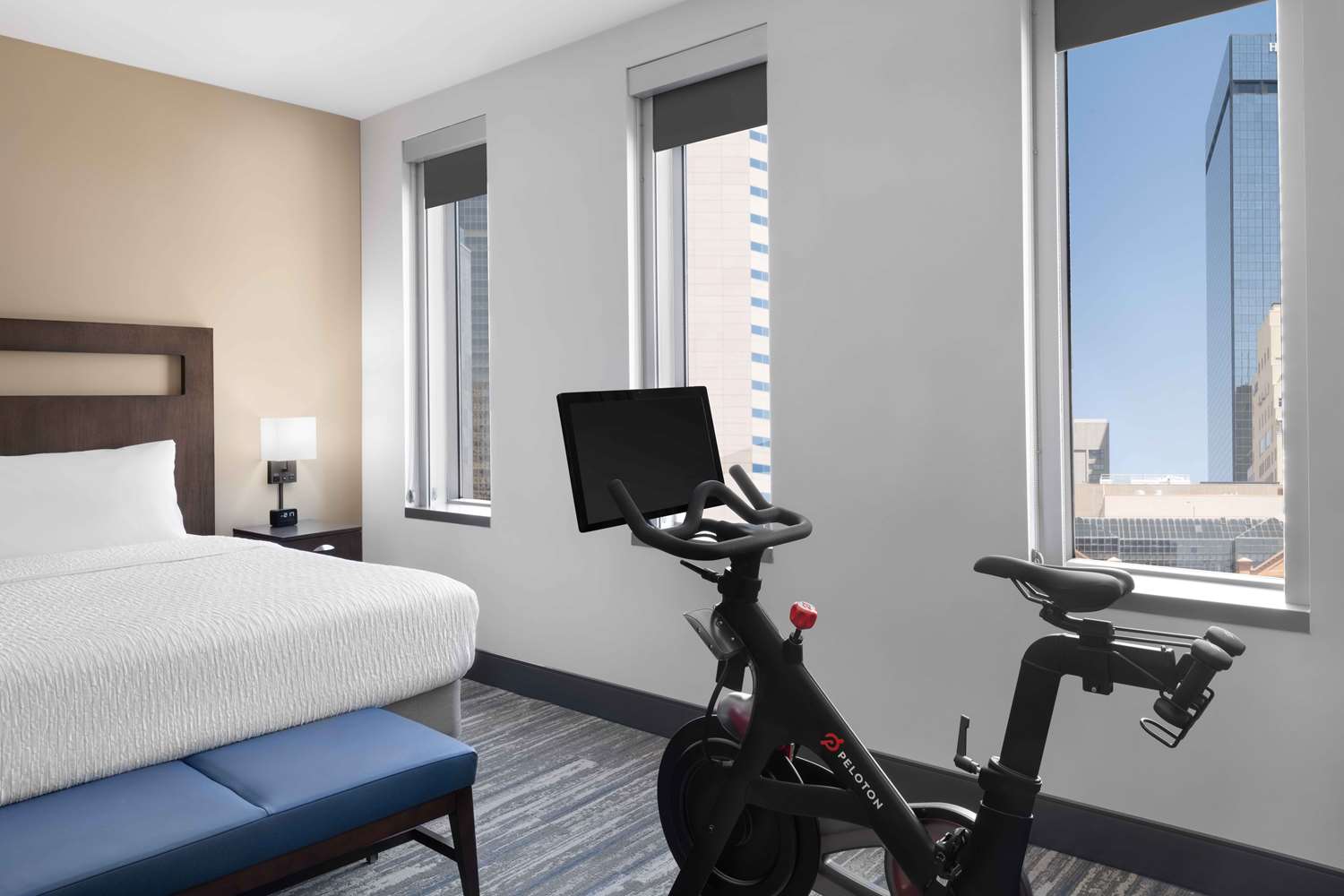 Studio, Suite, King Bed, City View, Peloton
