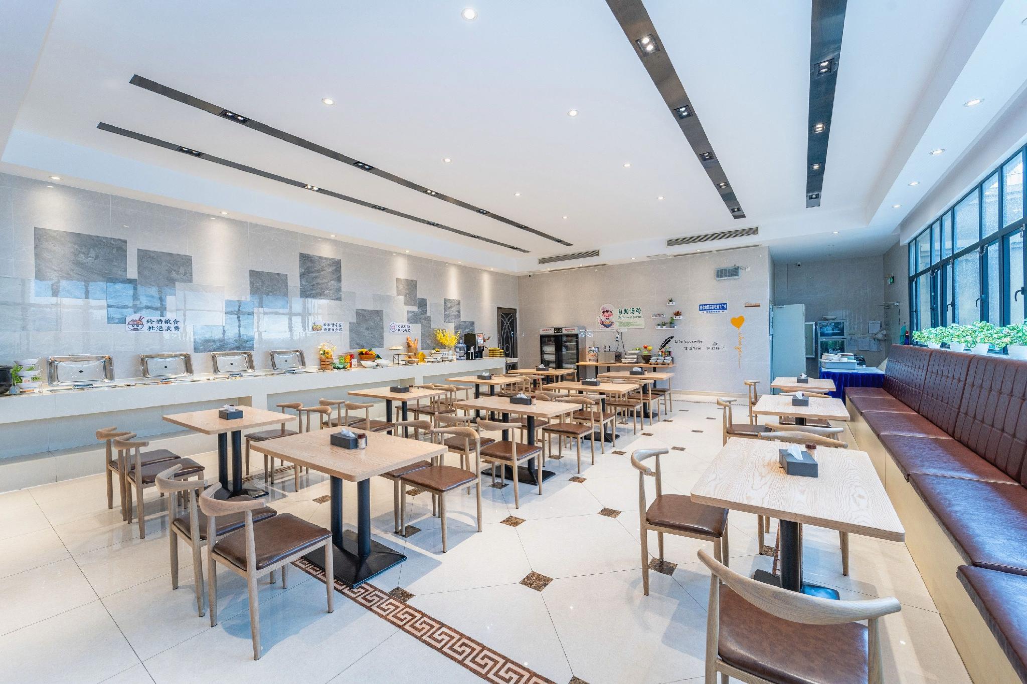 Vienna Hotel (Guangzhou Panyu Plaza) 43/58